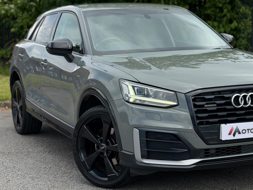 Audi Q2 Suv Grey #5
