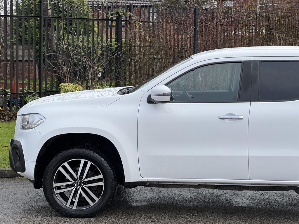 Mercedes-Benz X Class Mercedes-benz 250D 2.3 Power 4Matic Double Cab Pic Black #9