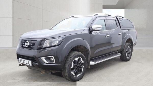 Nissan Navara 2.3 Dci Tekna 4Wd Euro 6 Black #2