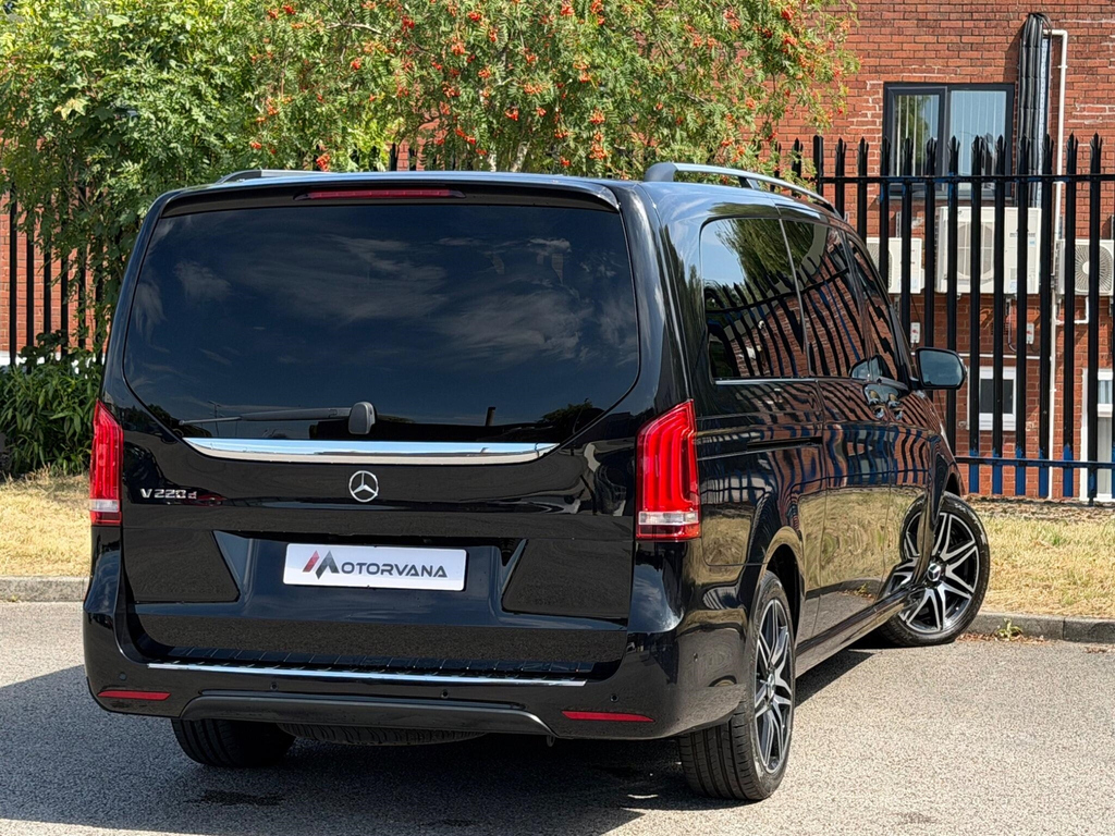 Mercedes-Benz V Class Mpv 2.0 V300d Amg Line G-tronic Euro 6 Ss Black #53