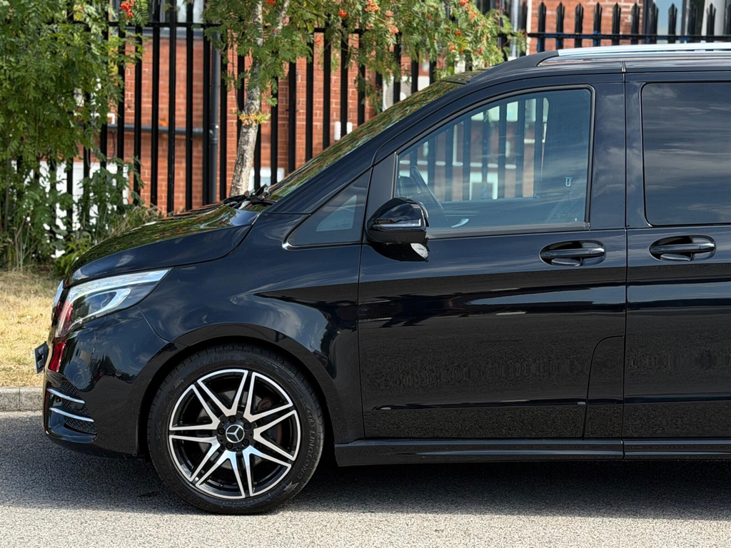 Mercedes-Benz V Class Mpv 2.0 V300d Amg Line G-tronic Euro 6 Ss Black #10