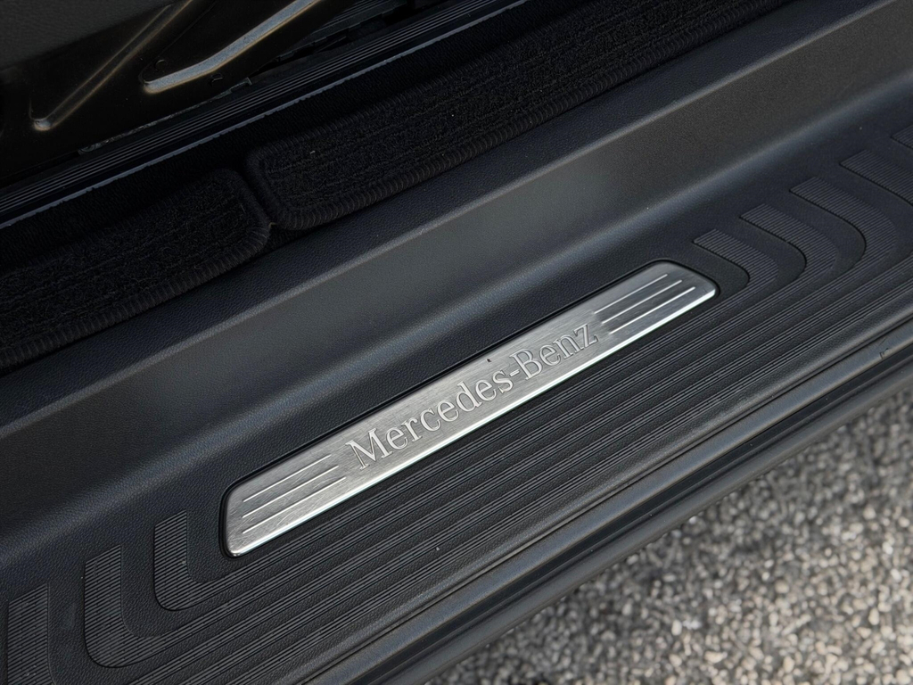 Mercedes-Benz V Class Mpv 2.0 V300d Amg Line G-tronic Euro 6 Ss Black #51