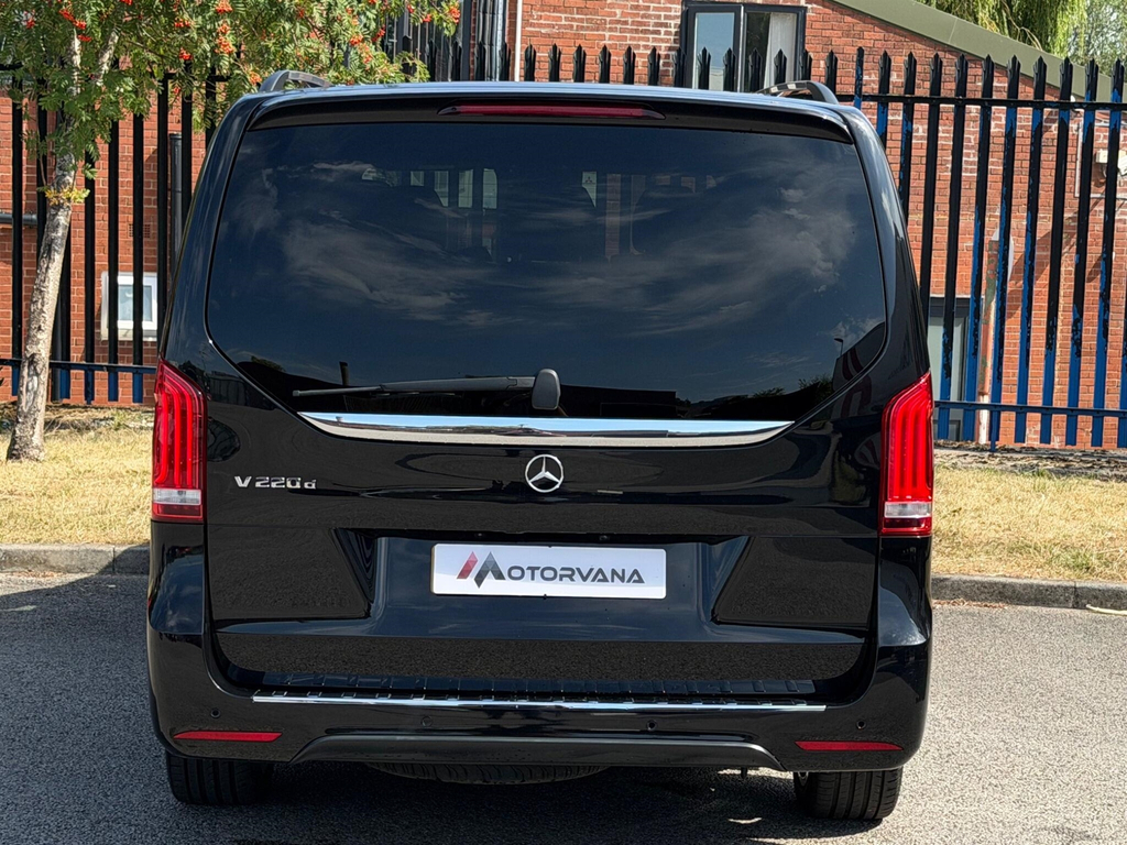 Mercedes-Benz V Class Mpv 2.0 V300d Amg Line G-tronic Euro 6 Ss Black #14
