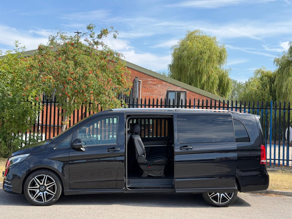 Mercedes-Benz V Class Mpv 2.0 V300d Amg Line G-tronic Euro 6 Ss Black #13
