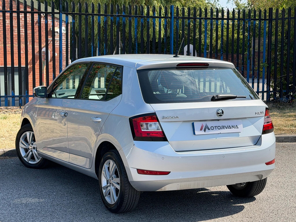 Skoda Fabia 1.0 Tsi Se Dsg Euro 6 Ss Silver #4