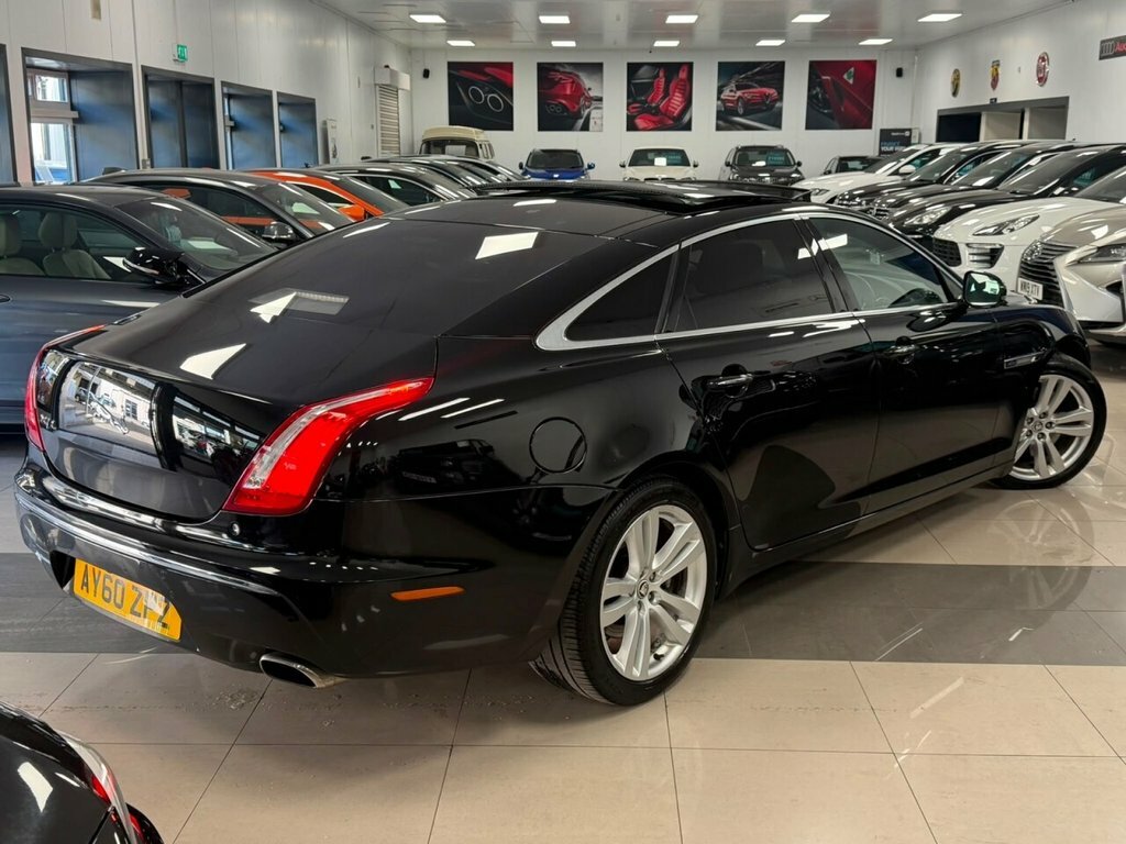Jaguar XJ 3L Premium Luxury Black #3