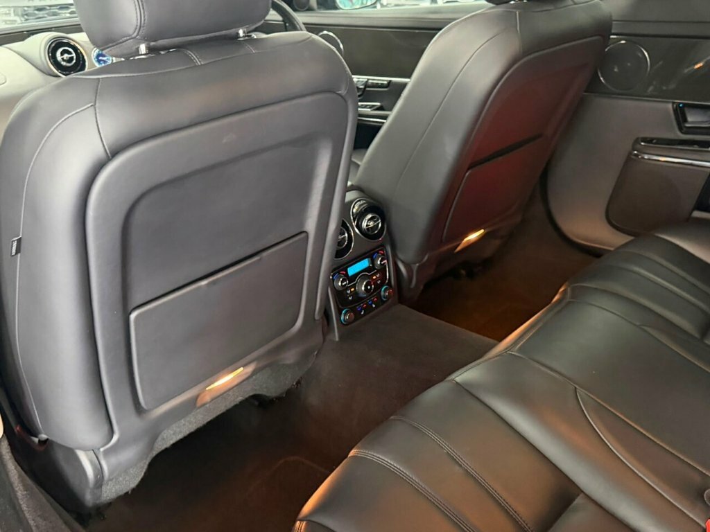 Jaguar XJ 3.0 D V6 Premium Luxury Swb 275 Bhp Silver #41