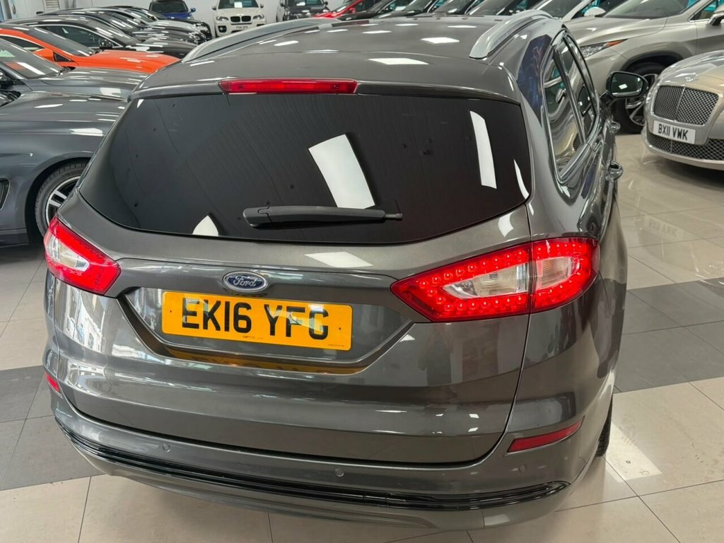Ford Mondeo 2L Titanium Grey #4