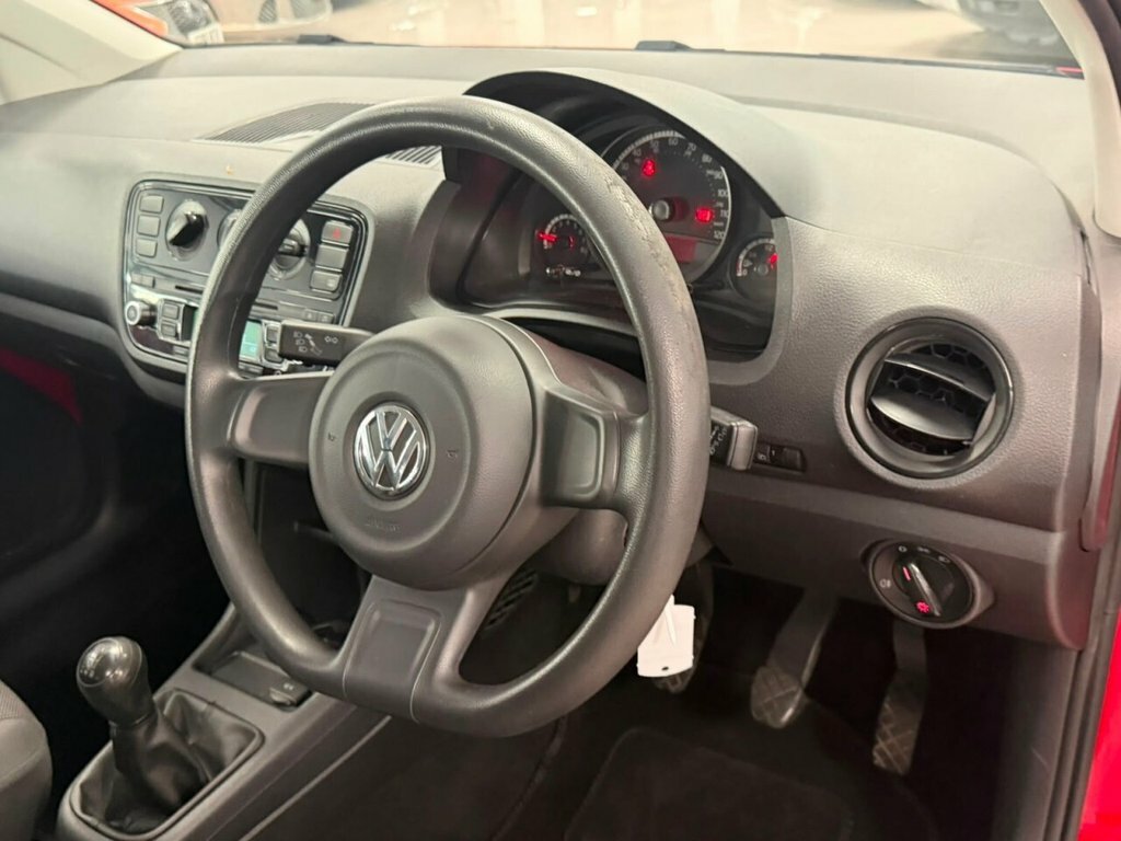 Volkswagen Up 1.0 Groove Up Hatchback Euro 5 White #22