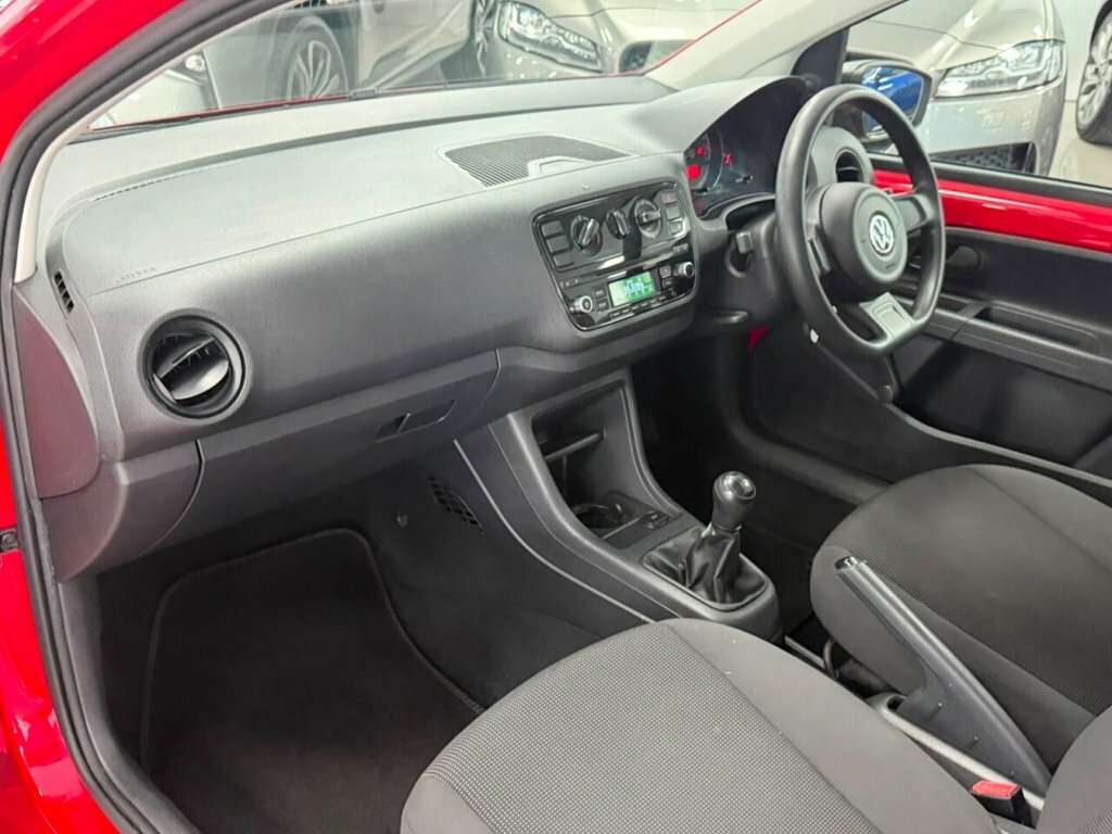 Volkswagen Up 1.0 Groove Up Hatchback Euro 5 White #30