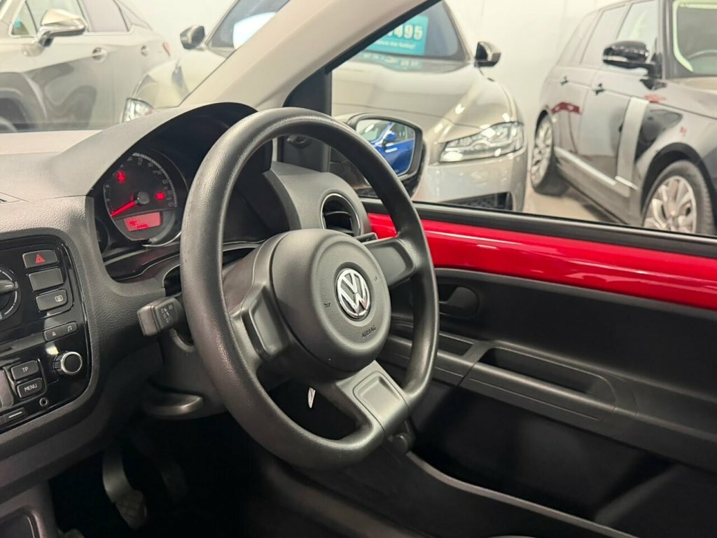 Volkswagen Up 1.0 Groove Up Hatchback Euro 5 White #34