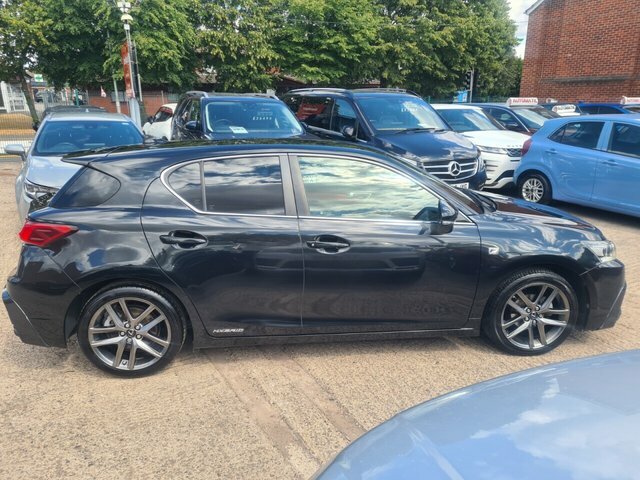 Lexus CT 1.8 200H Premier Cvt Euro 6 Ss White #8