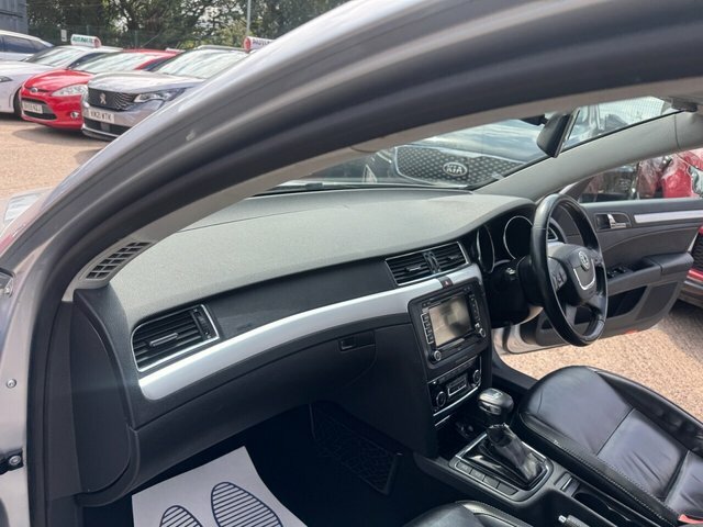 Skoda Superb Hatchback 1.6 Tdi Se Greenline II Euro 5 Ss Beige #26