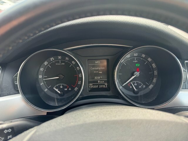 Skoda Superb Hatchback 1.6 Tdi Se Greenline II Euro 5 Ss Beige #11