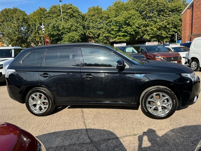Mitsubishi Outlander 2.0H 12Kwh Gx3h Suv Plug-in Hybrid Cvt Black #6
