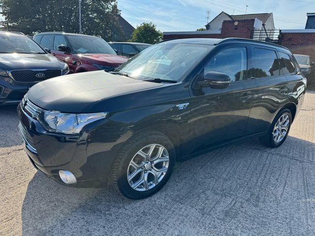 Mitsubishi Outlander 2.0H 12Kwh Gx3h Suv Plug-in Hybrid Cvt Black #3