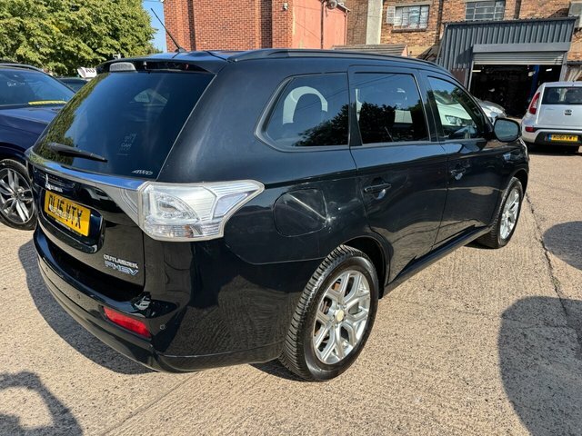 Mitsubishi Outlander 2.0H 12Kwh Gx3h Suv Plug-in Hybrid Cvt Black #4