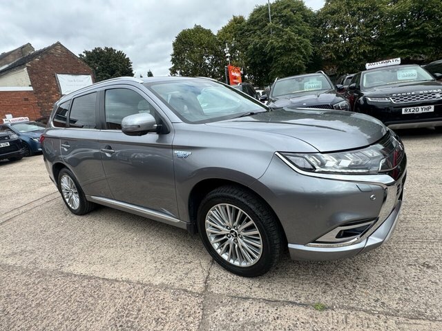 Mitsubishi Outlander 2.4H Twinmotor 13.8Kwh 4Hs Suv Plug-in Grey