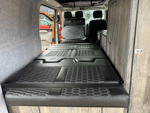 Volkswagen Transporter 2.0 Tdi T32 Bluemotion Tech Startline Panel Van DV67SVU Orange #4