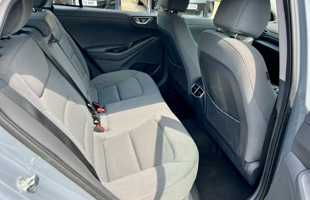 Hyundai Ioniq Hatchback Grey #4