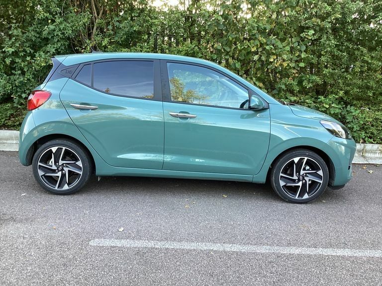Hyundai I10 1.2 79 Premium Nav Green #5