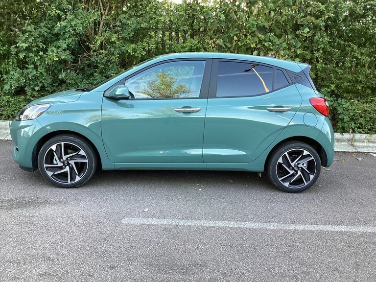 Hyundai I10 1.2 79 Premium Nav Green #4