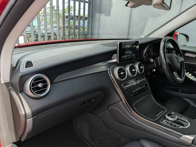 Mercedes-Benz GLC Class Glc 220D 4Matic Amg Line 9G-tronic Silver #43