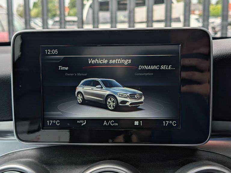Mercedes-Benz GLC Class Glc 220D 4Matic Amg Line 9G-tronic Silver #21