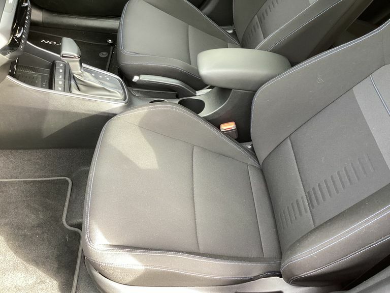 Hyundai Bayon 1.0 Tgdi Premium Dct Red #29