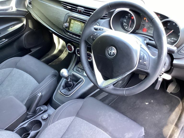 Alfa Romeo Giulietta 2.0 Jtdm-2 Super Hatchback Euro White #17