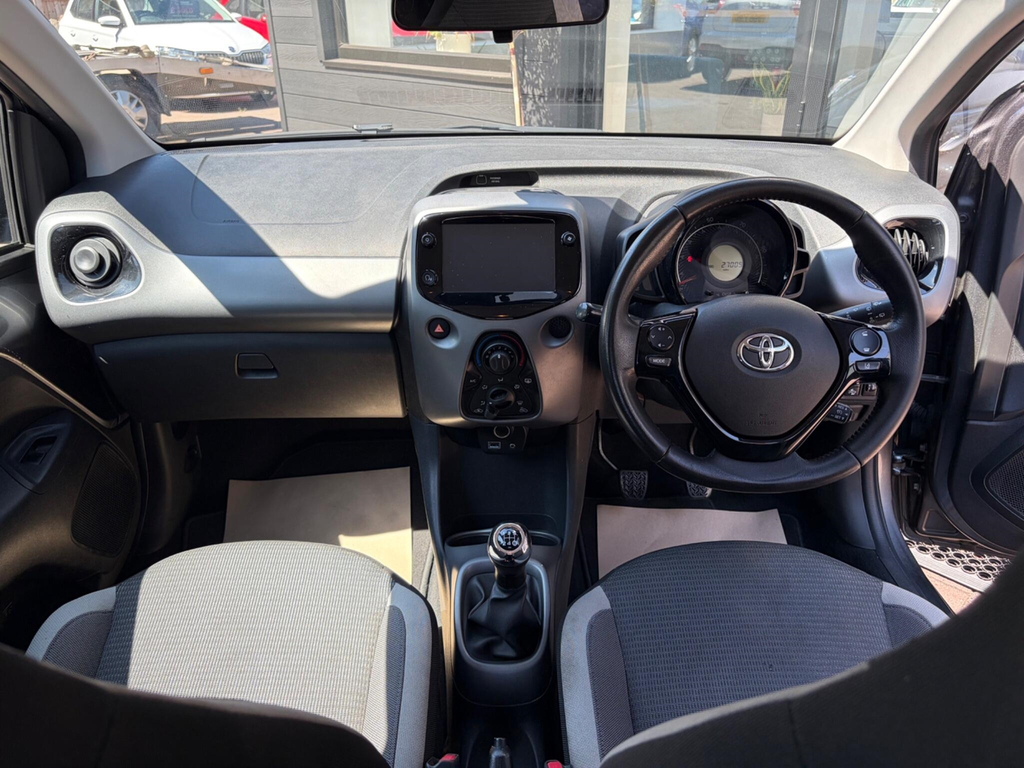 Toyota Aygo Aygo Green #11