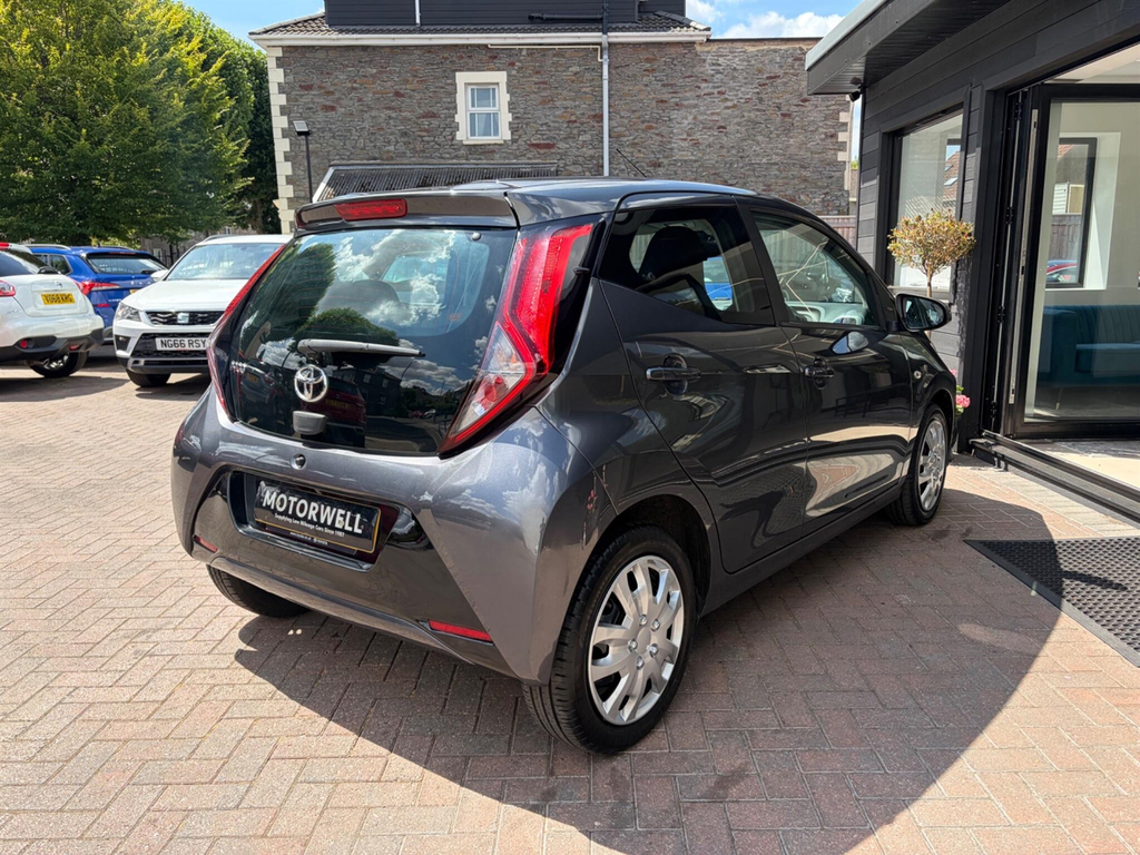 Toyota Aygo 1.0 Vvt-i X-play Euro 6 Ss Grey #5