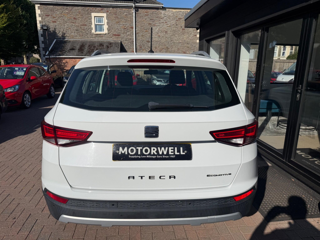 Seat Ateca Suv White #6