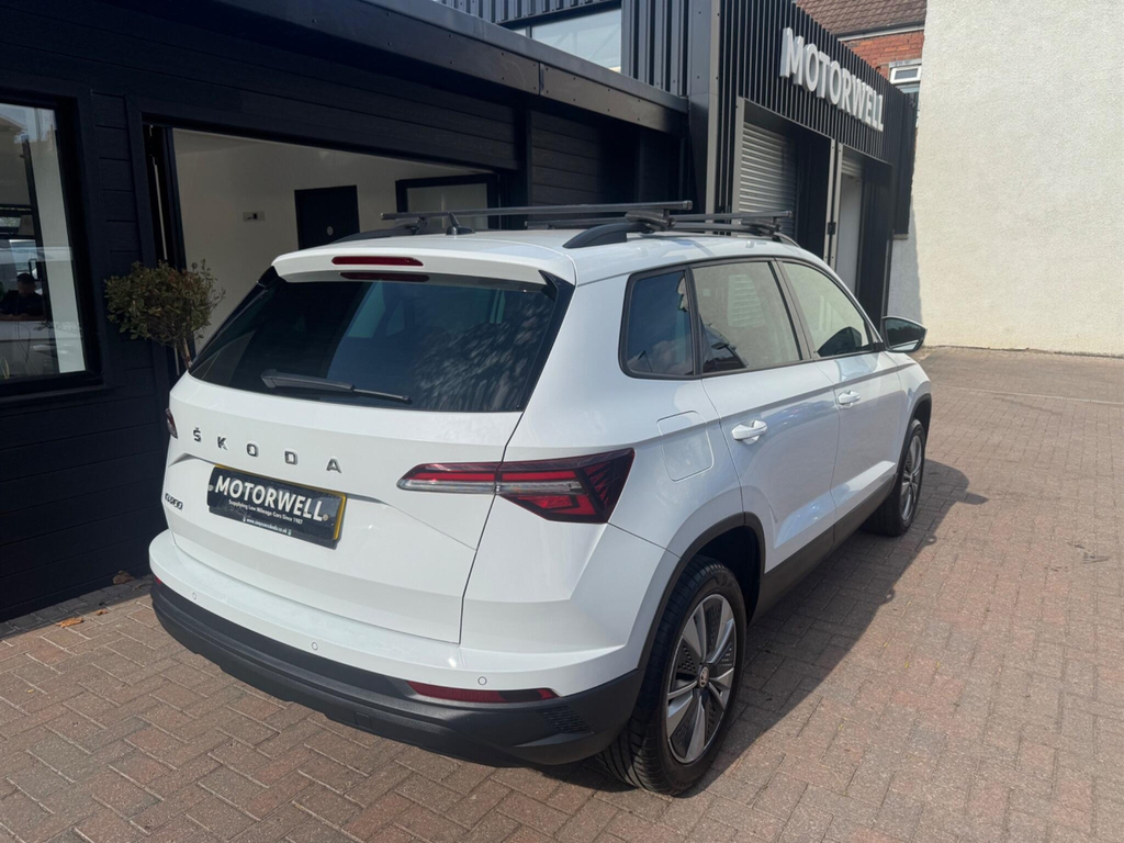 Skoda Karoq 1.0 Tsi Se Drive Euro 6 Ss White #4