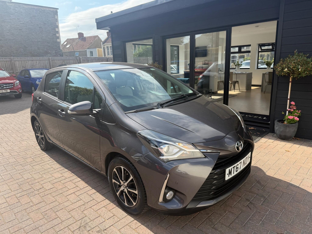 Toyota Yaris 1.5 Vvt-i Icon Tech Euro 6 Grey #2