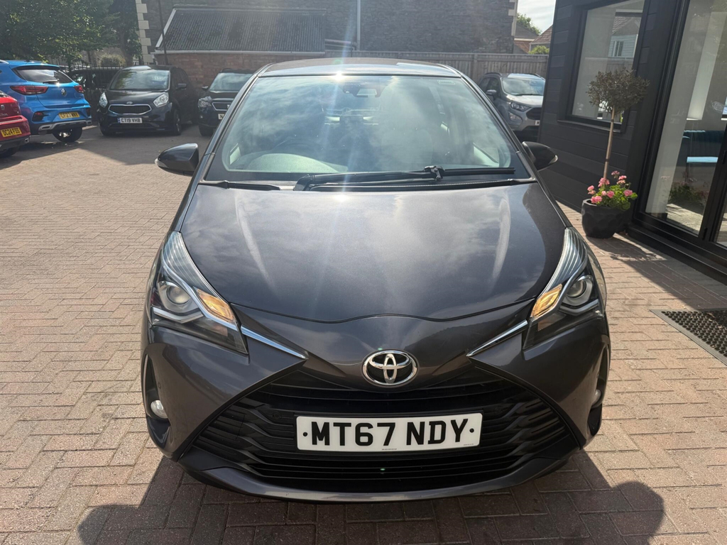 Toyota Yaris 1.5 Vvt-i Icon Tech Euro 6 Grey #3