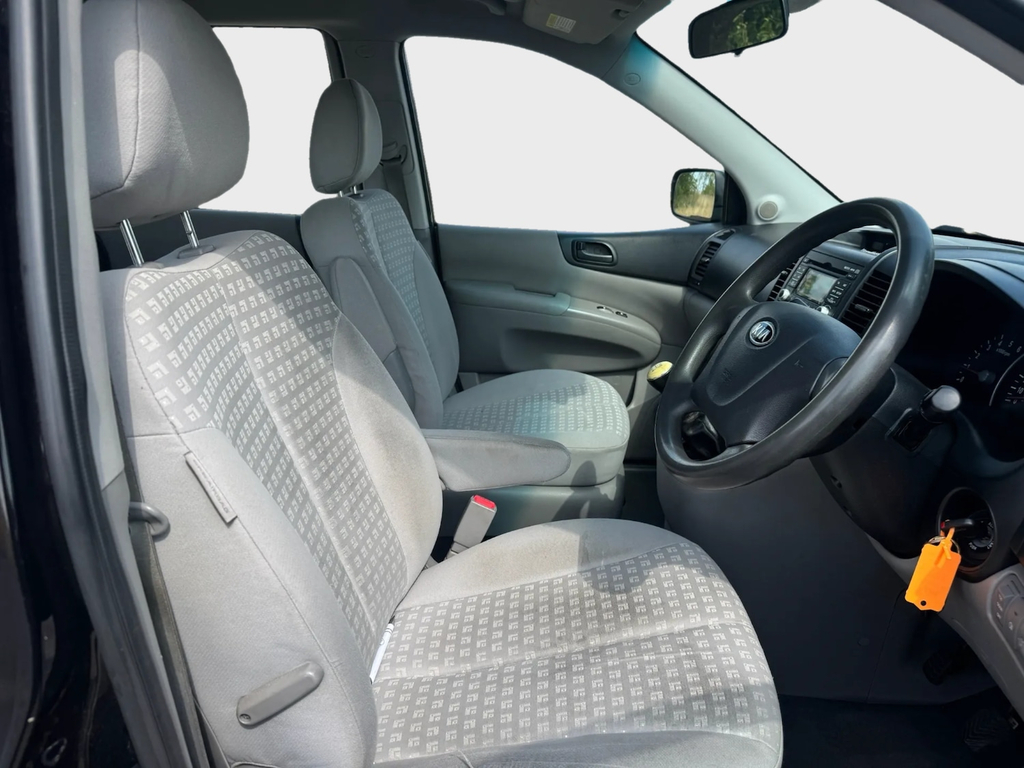 Kia Sedona  Black #22