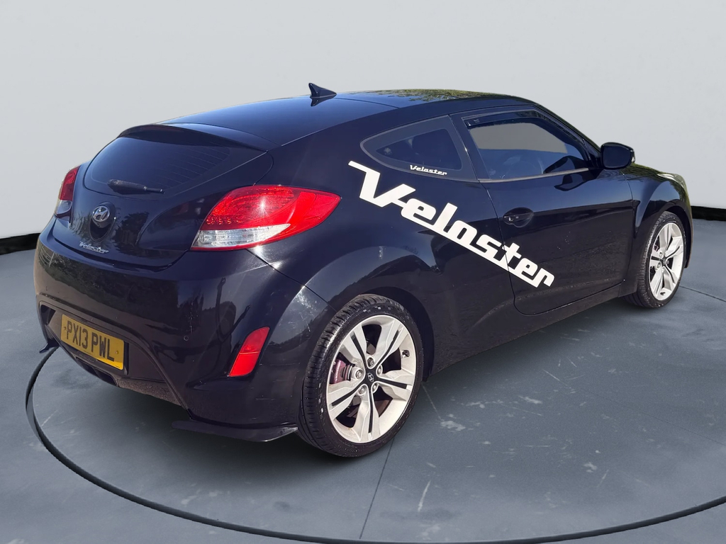 Hyundai Veloster Coupe Black #4