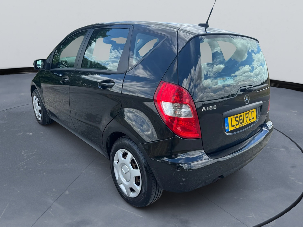Mercedes-Benz A Class Blueefficiency Classic Se Black #5