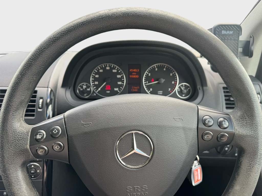 Mercedes-Benz A Class Blueefficiency Classic Se Black #4
