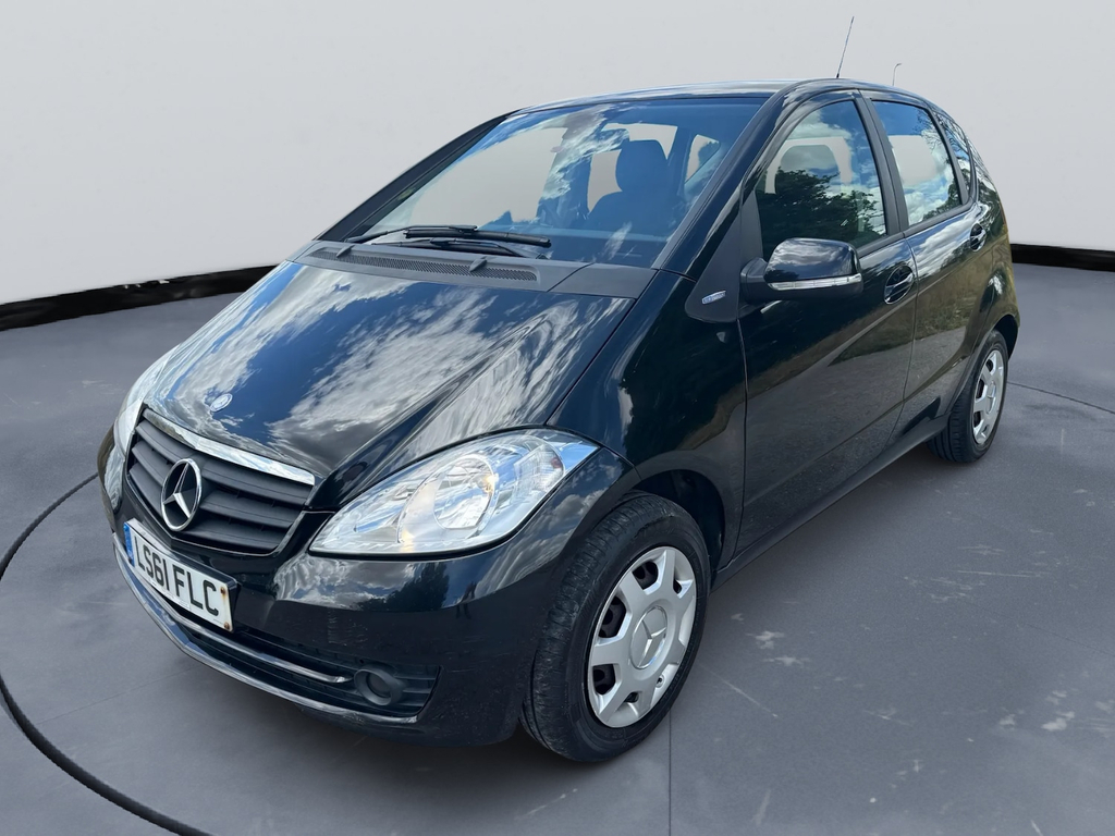 Mercedes-Benz A Class Blueefficiency Classic Se Black #3