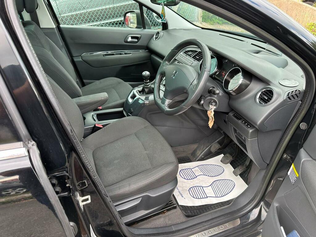 Peugeot 5008 1.6 E-hdi Allure 2012 Red #11