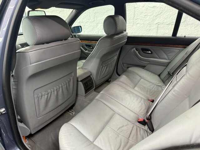 BMW 5 Series 2.2 520I Se Saloon 237 G Km Blue #4