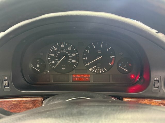 BMW 5 Series Saloon 3.0 530I Se 200151 Silver #24