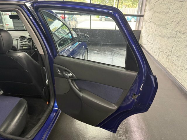 Ford Focus 1.6 Ghia Estate 184 Gkm, 99 Blue #24