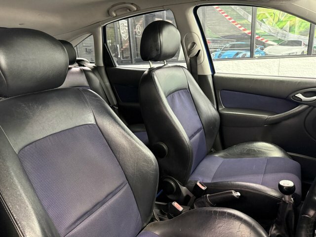 Ford Focus 2.0 St-170 Hatchback 218 G Km 1 Blue #5