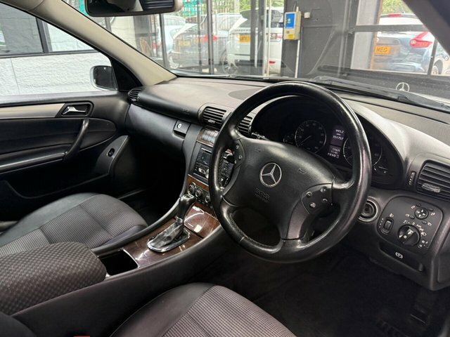 Mercedes-Benz C Class 1.8 C180 Kompressor Classic Se Saloon A Silver #16