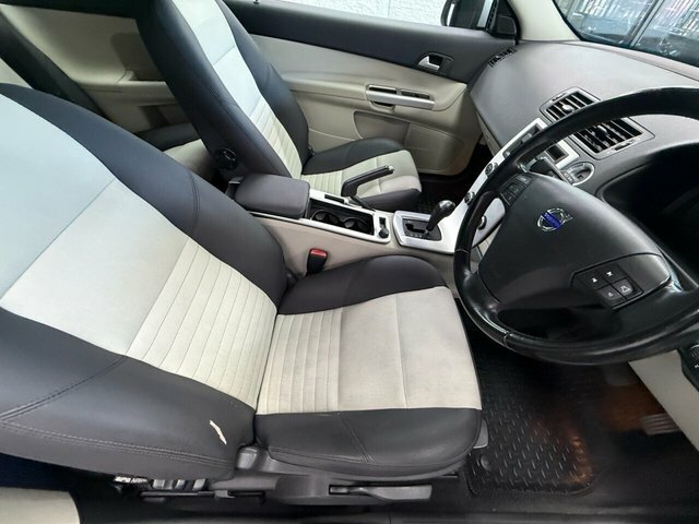 Volvo C30 Sports Coupe Drive Se 1.6-D-109 5 Speed Ax5 #18
