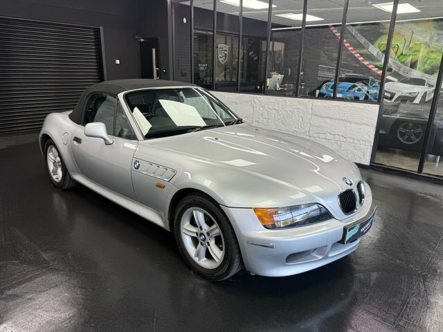 BMW Z3 1.9I Roadster 187 G Km 118 Bhp Silver #3