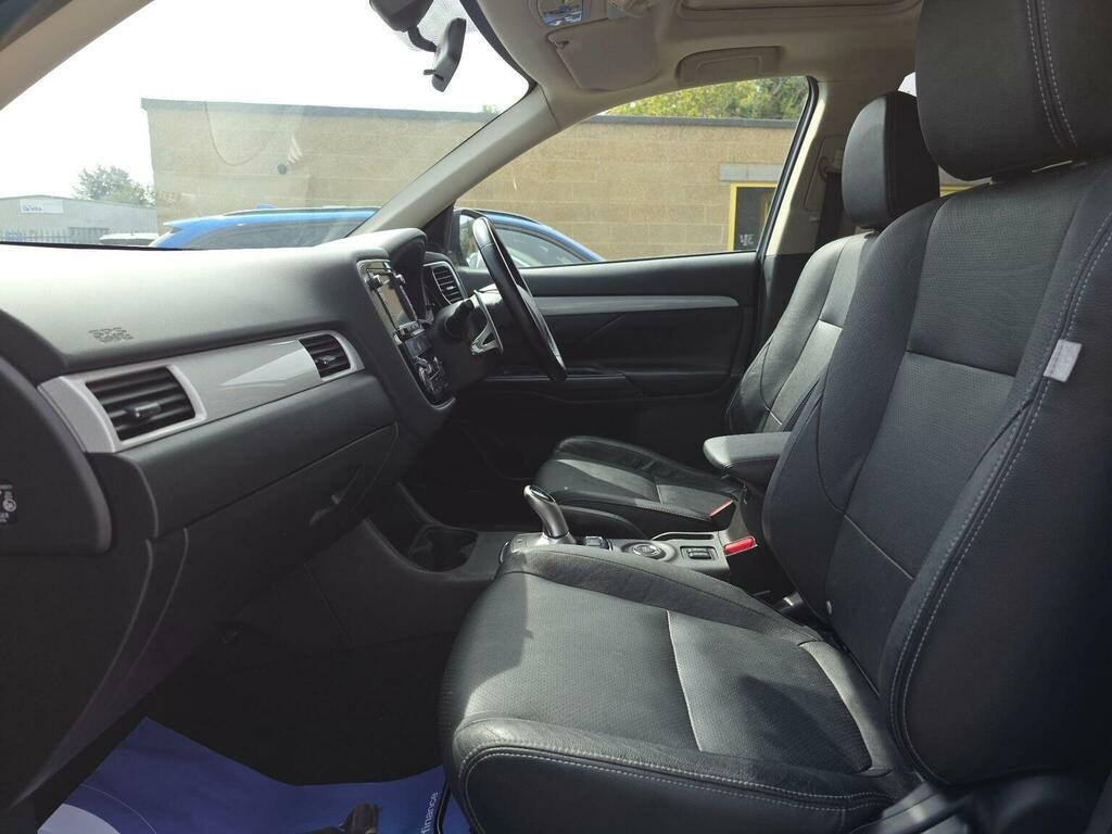 Mitsubishi Outlander Phev Gx 4H 5-Door Blue #40